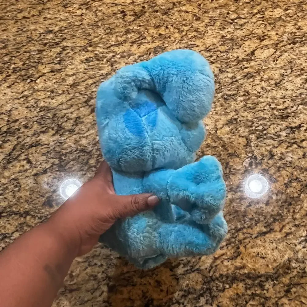 Blue’s Clues & You! Peek-A-Blue 10-Inch Plush w/‎ Sound & Movement Peek-a-Boo